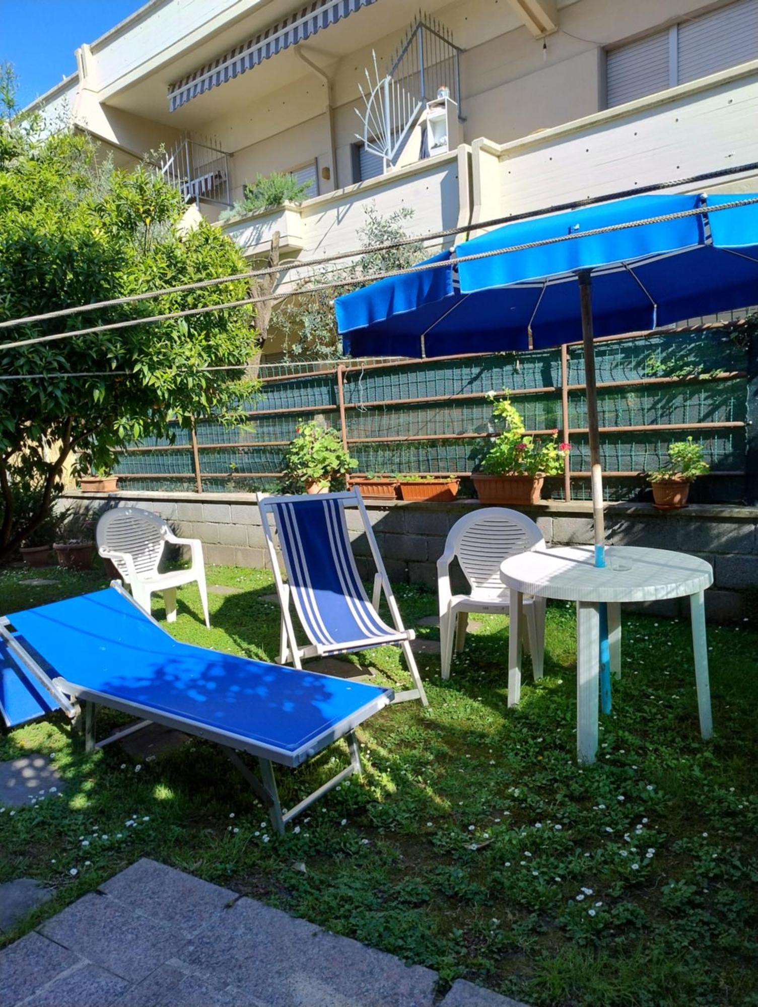 Bilocale Climatizzato A 850M Dalla Spiaggia Casa Katia Marina di Massa Kültér fotó